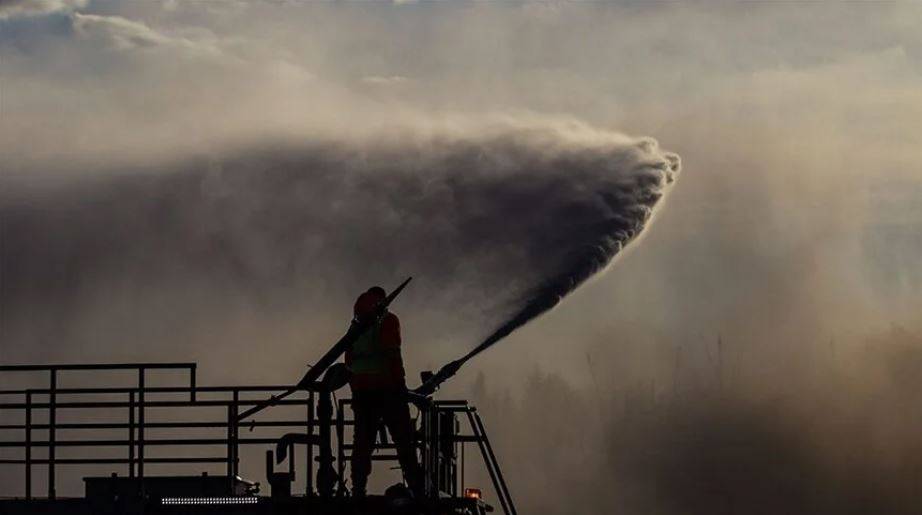Kanada'da orman yangınları: Dumanlar ABD'ye ulaştı 16
